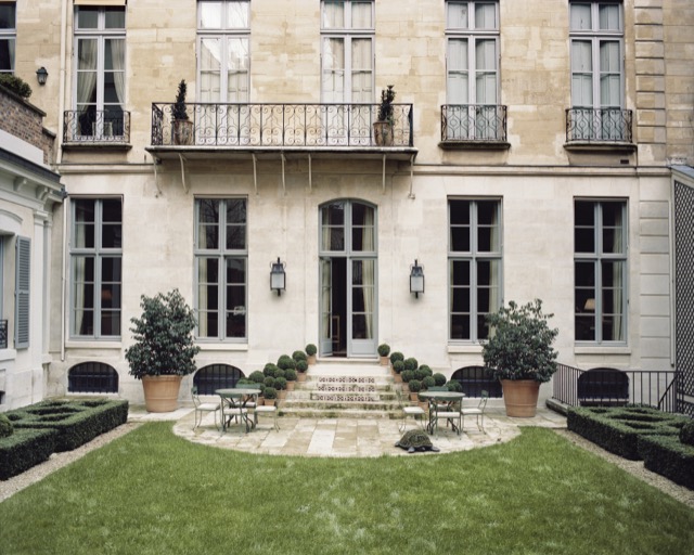 a hôtel particulier in Paris by Catroux