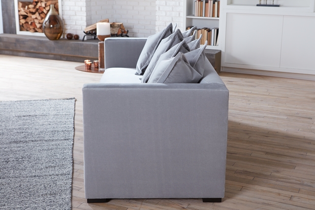 Modern sofa upholstered in linen from Bruce Andrews Curated